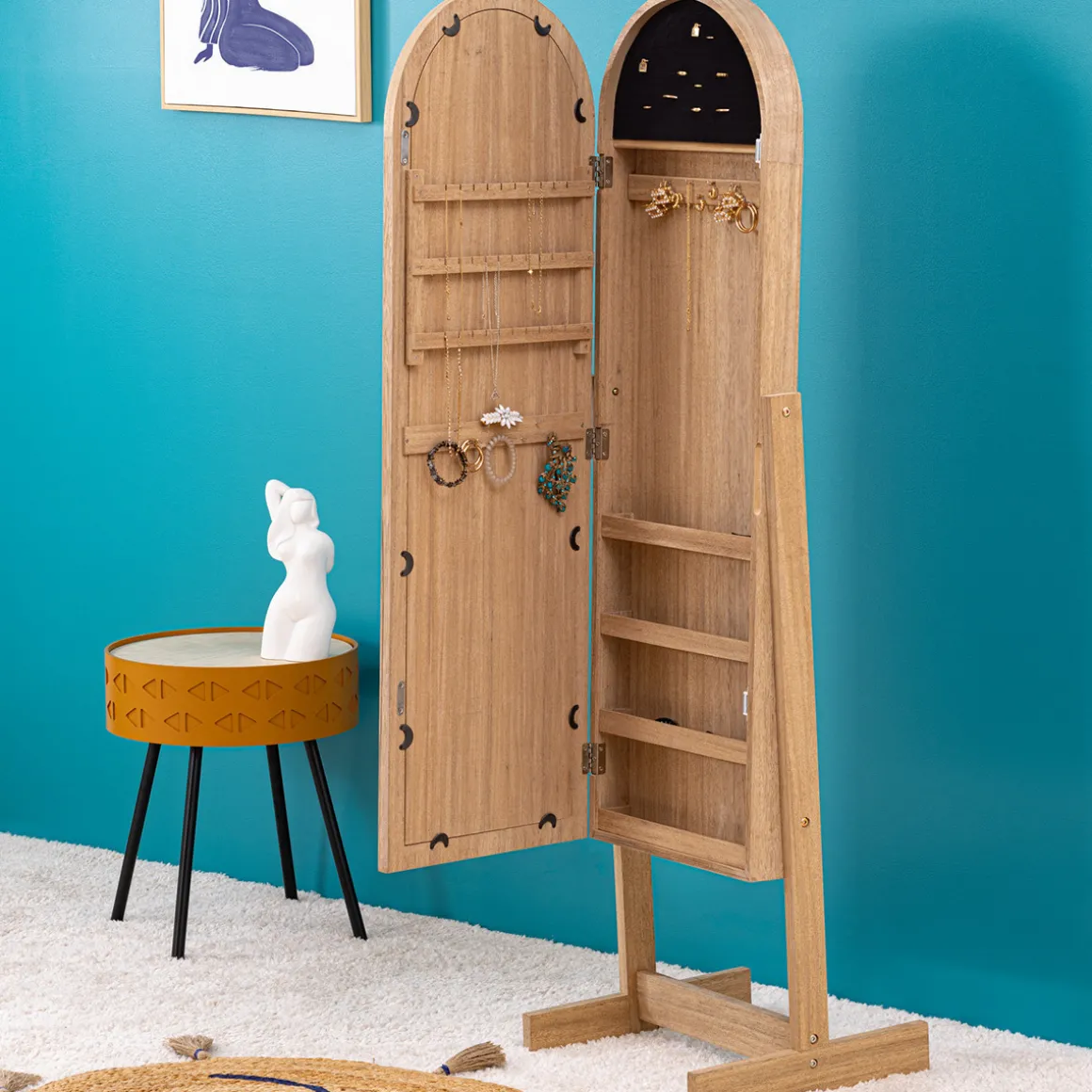Armoire à bijoux sur pied