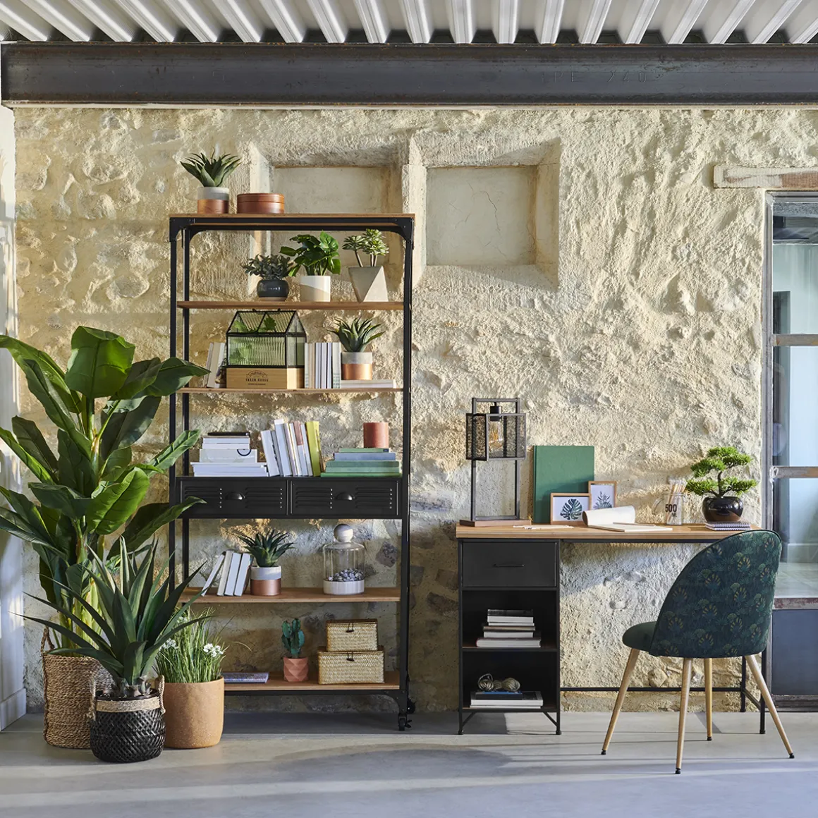 Chaise "Slano", pieds imitation hêtre