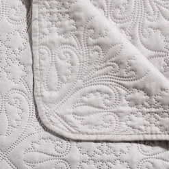 Dessus de lit, 2 taies