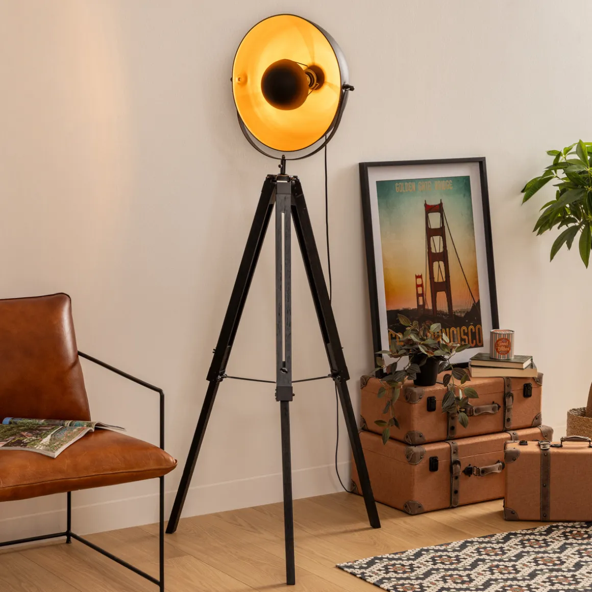 Lampadaire trépied "Lahti"