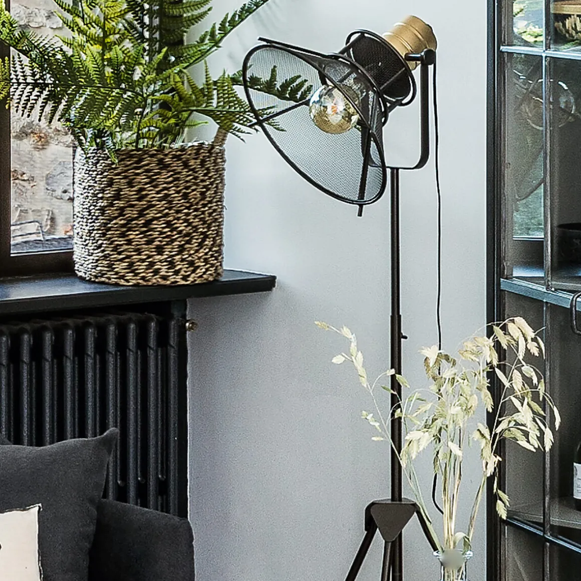 Lampadaire trépied "Rodo"