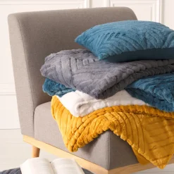 Plaid "3D Géo" fausse fourrure