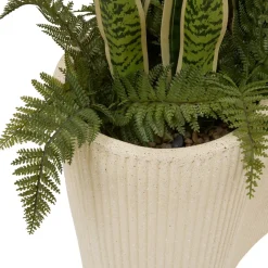 Plante artificielle en pot
